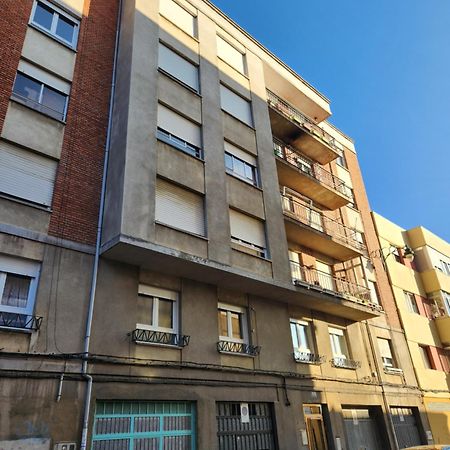 Moderno Apartamento Cerca Del Centro En León Extérieur photo