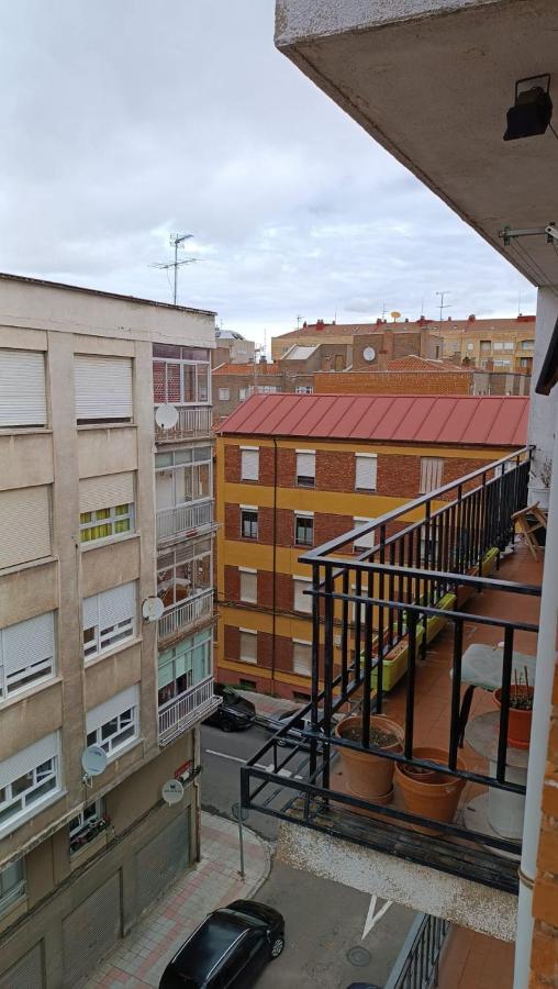 Moderno Apartamento Cerca Del Centro En León Extérieur photo